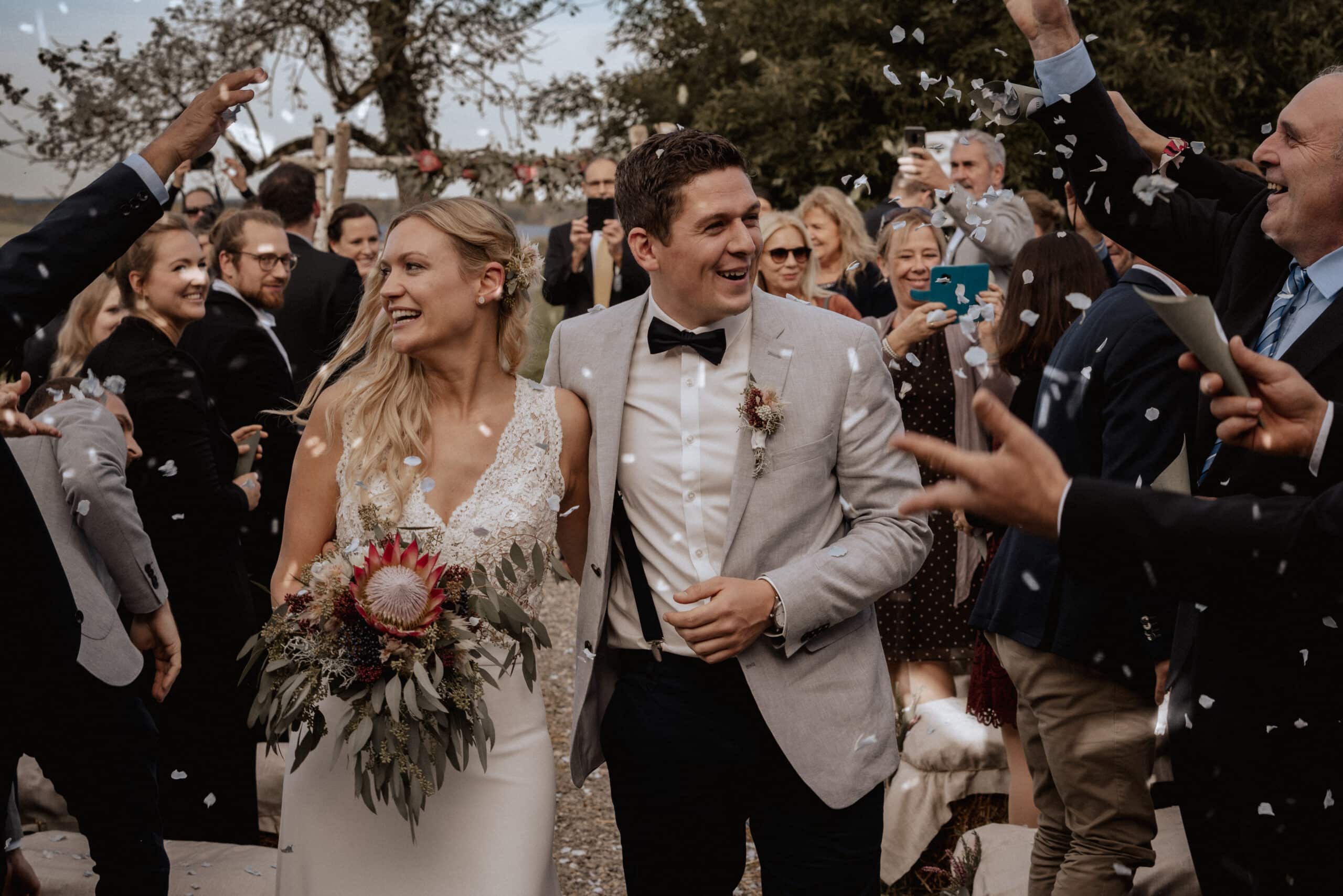Boho freie Trauung heiraten in der Ailinger Mühle in Bad Schussenried Muddy Boots and Dirty Fringe
