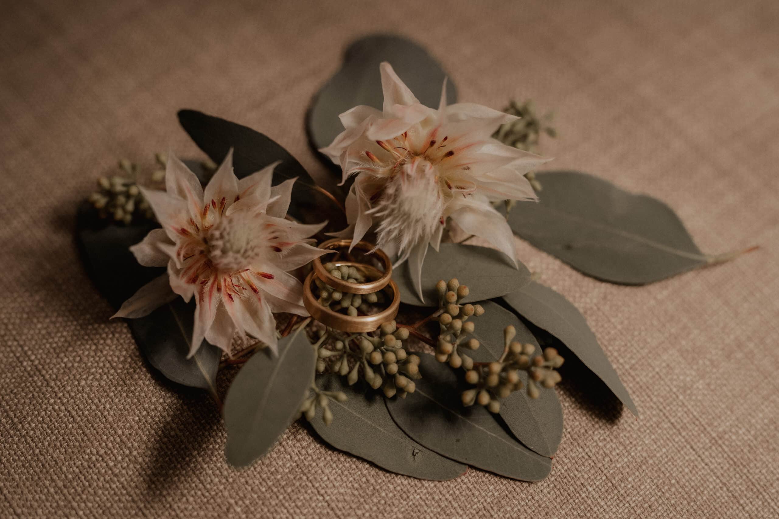 Boho freie Trauung heiraten in der Ailinger Mühle in Bad Schussenried Muddy Boots and Dirty Fringe